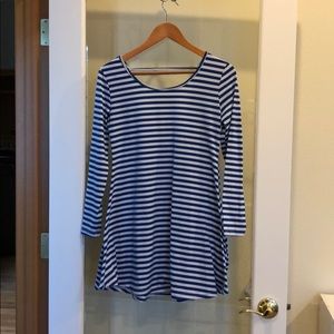 Blue and white stripes dress with open back.